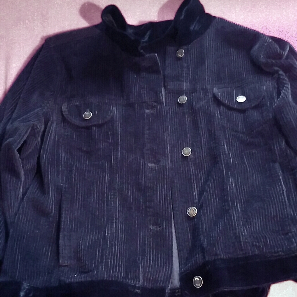 Jacket - Picture 2 of 4